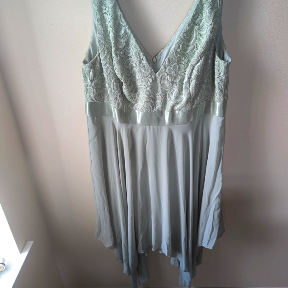 SHEIN dress, light green, asymmetrical size 3XL